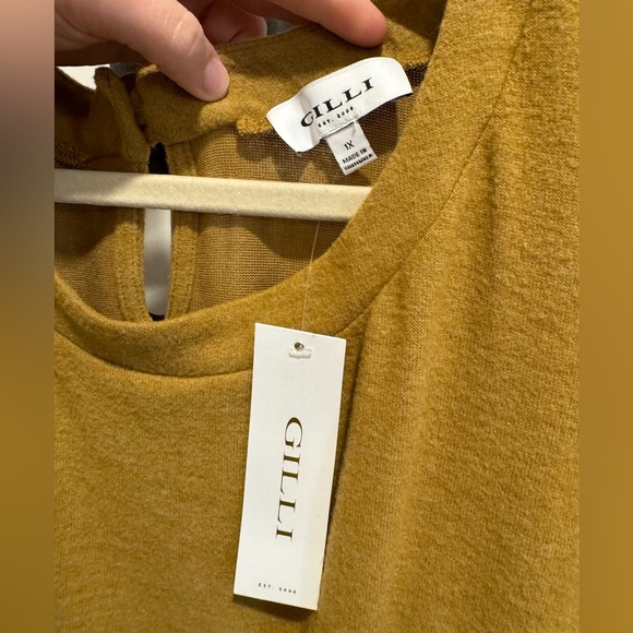 Dress - Picture 2 of 4